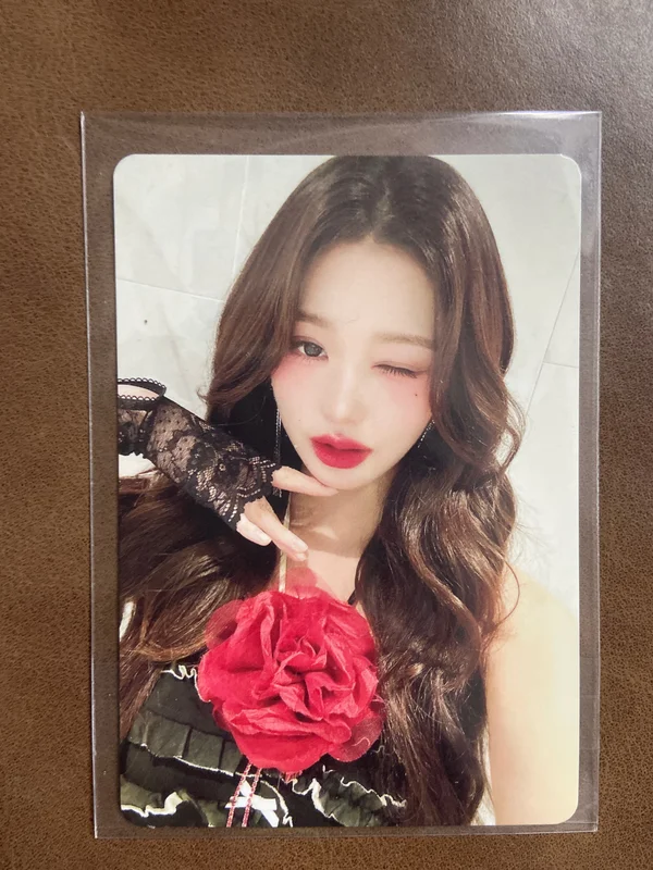 IVE THE 1ST WORLD TOUR SHOW WHAT I HAVE IN JAPAN ACRYLIC PHOTOCARD STAND