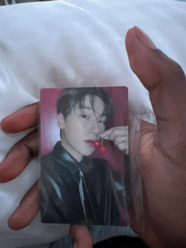 GOLDEN HOUR : Part.3 HEAT Ver. hello82 Exclusive