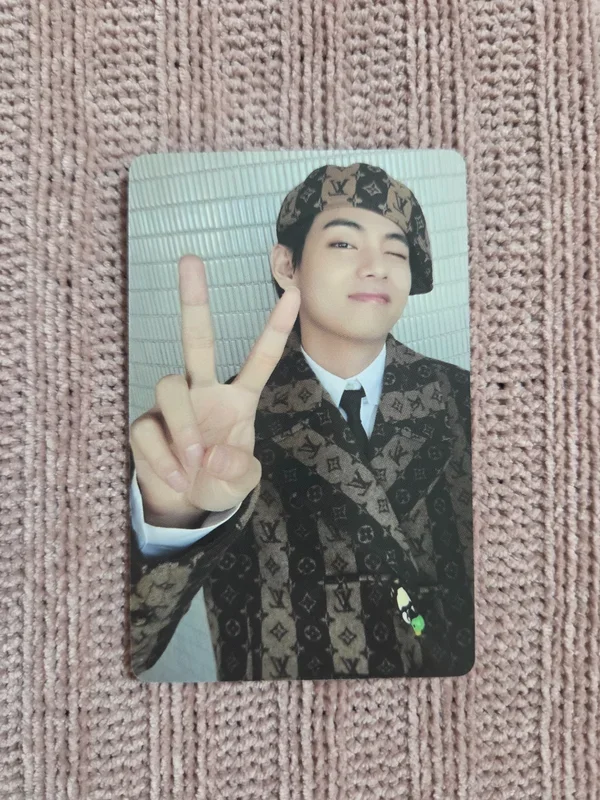DICON PHOTOCARD 101 : CUSTOM BOOK / BEHIND BTS since 2018 (2018-2021 in USA)