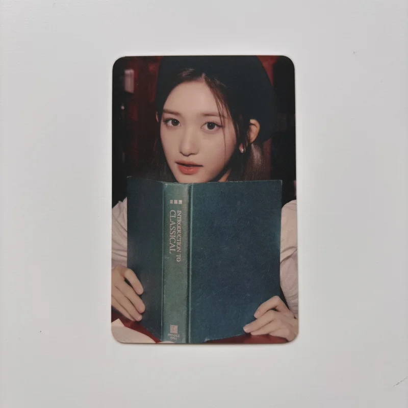 IVE THE FIRST FAN CONCERT The Prom Queens RANDOM PHOTOCARD PACK