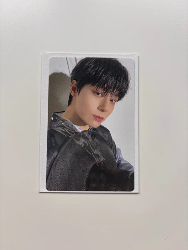 BLOOD MOON GREY Ver.