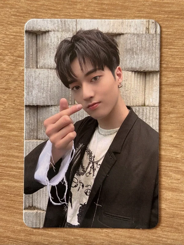 THE FIRST STEP : CHAPTER TWO BLACK ver.