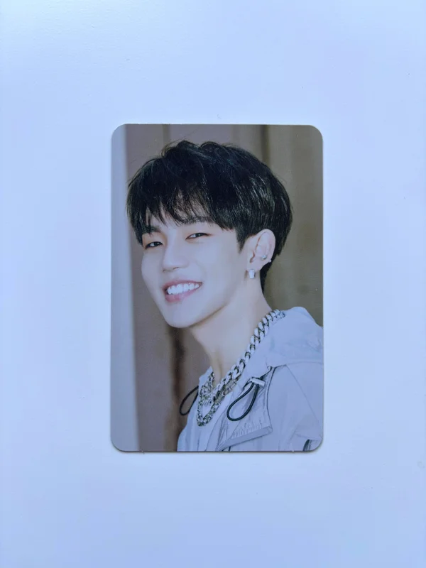 THE FIRST STEP : CHAPTER ONE WHITE ver.