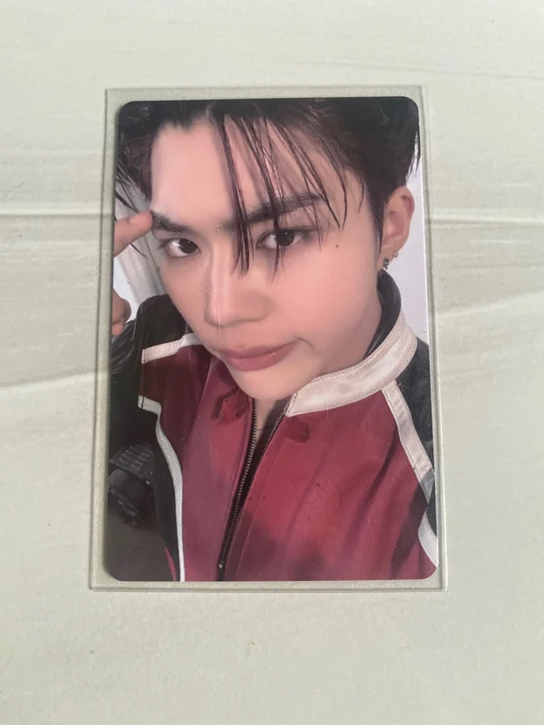 NEVER SAY NEVER RANDOM TRADING PHOTO CARD