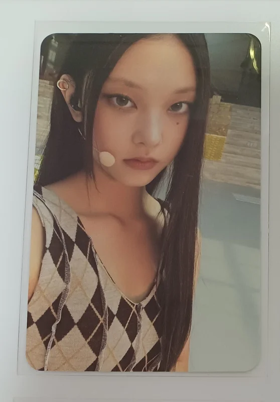 newjeans haerin new jeans weverse album ver. album pc