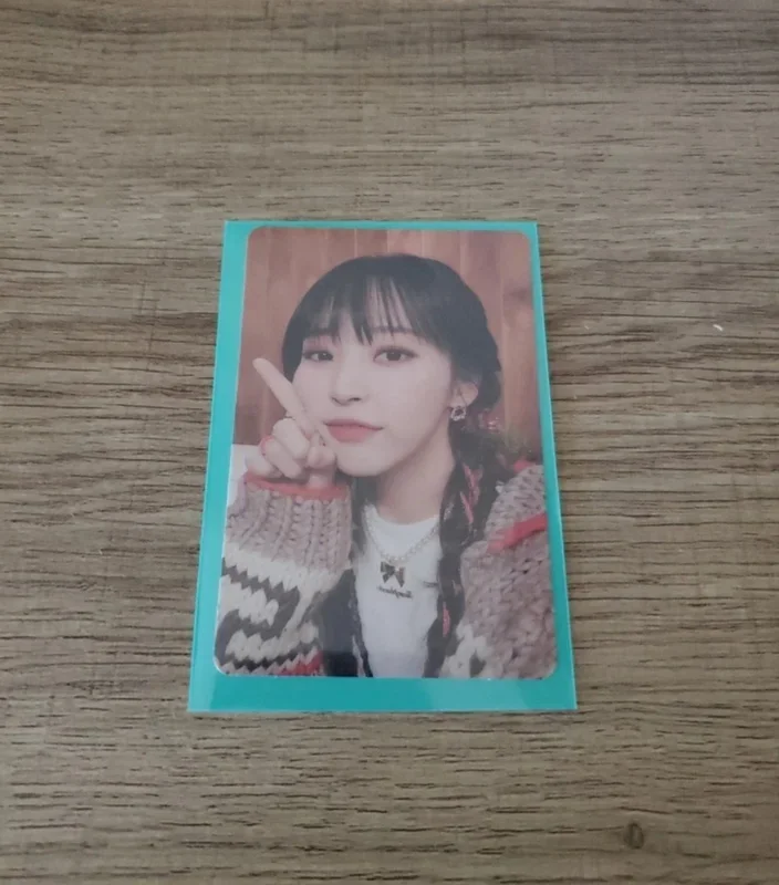 Moon Byul The Present Photocard