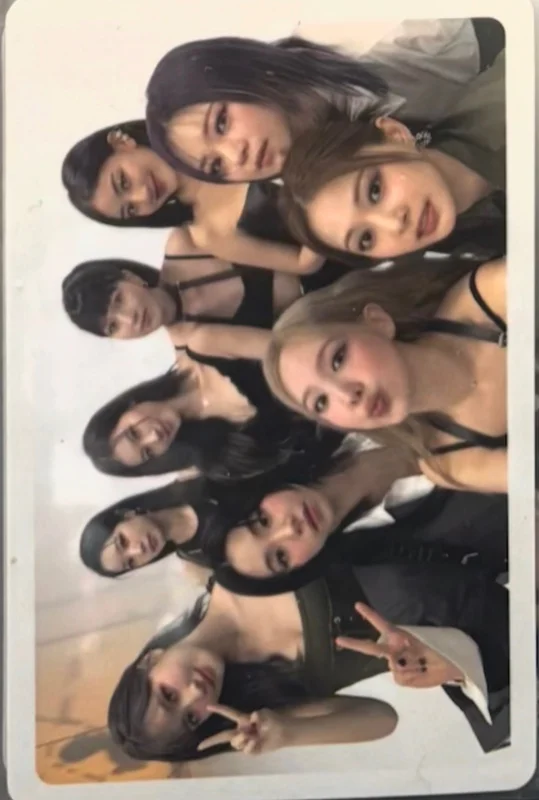BETWEEN 1&2 PHOTOCARD SET